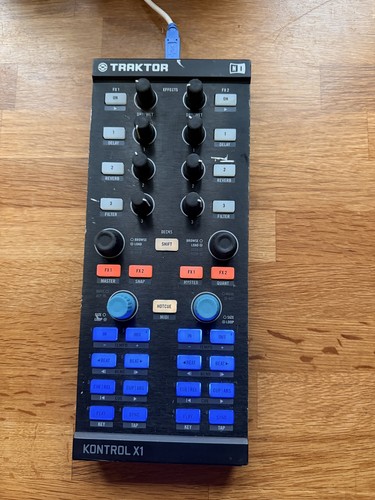Native instruments traktor - instruments,